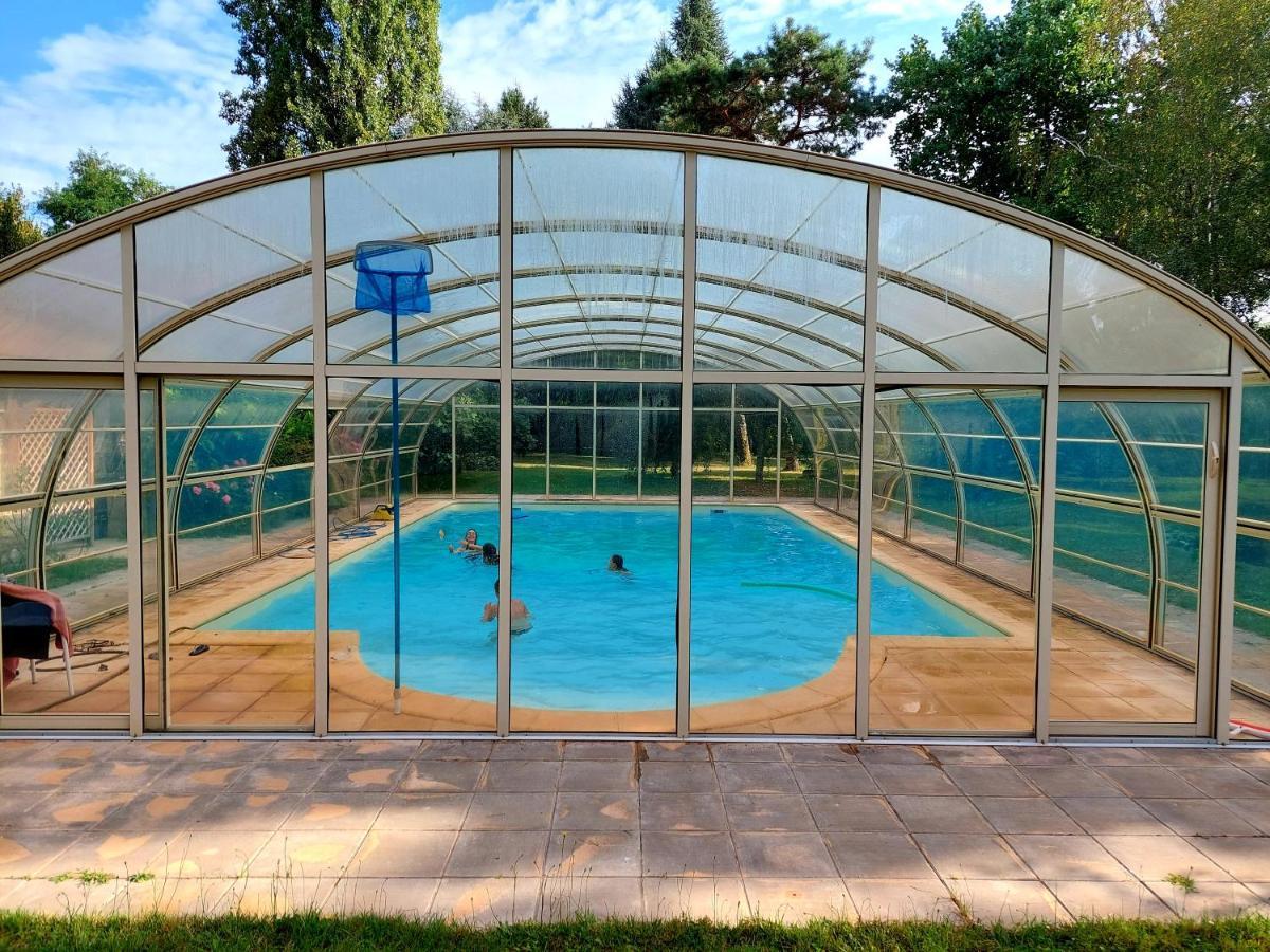 Domaine La Buissiere Duravel "Le Gite" Avec Piscine Couverte Privative Kültér fotó